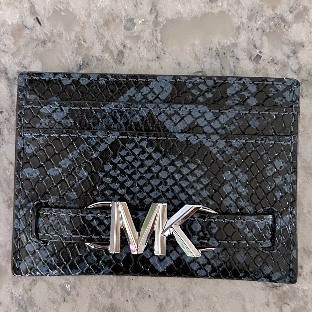 Michael Kors Reed Large Card Holder - Picture 2 of 4